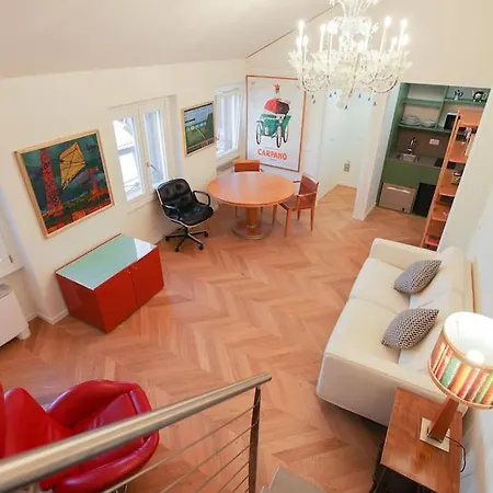 Monte Napoleone Design *
